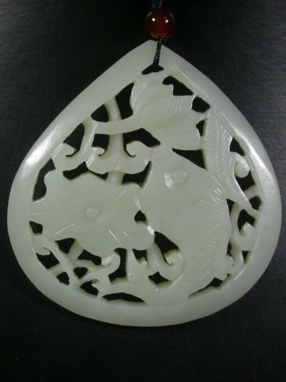 Certified 100% Natural Hetian Nephrite Jade pendant Fish Flower Heart